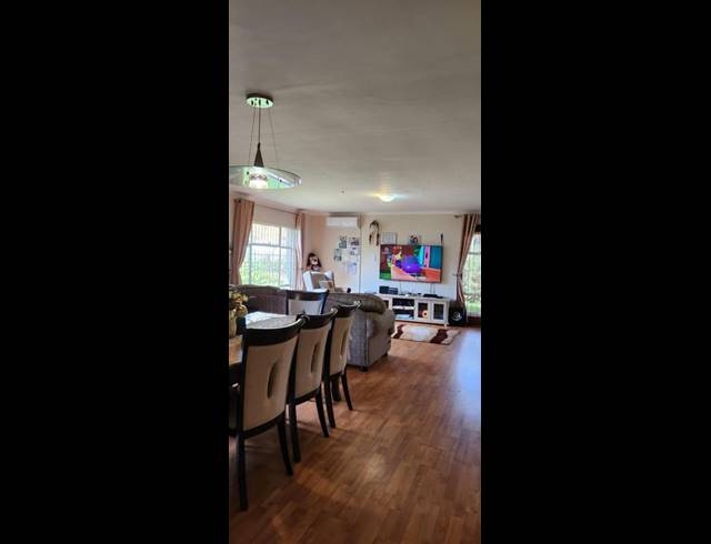 3 BEDROOM HOUSE FOR SALE IN SECUNDA CENTRAL